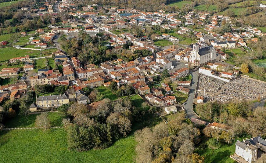 Le Champ-Saint-Père, France, France